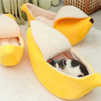 Transform Your Pet's Comfort with the Adorable Banana Cat Bed! 🍌🐾 Perfect for Cats & Small Dogs to Snuggle & Play! 🐱❤️ #CutePets #HomeDecor #PetComfort