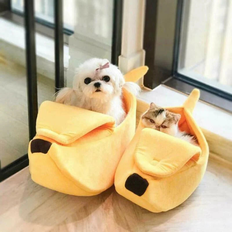 Transform Your Pet's Comfort with the Adorable Banana Cat Bed! 🍌🐾 Perfect for Cats & Small Dogs to Snuggle & Play! 🐱❤️ #CutePets #HomeDecor #PetComfort